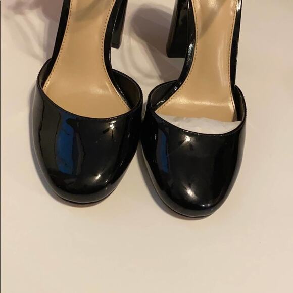Vince Camuto Shaytel Soft Black Patent Heels - Picture 4 of 8